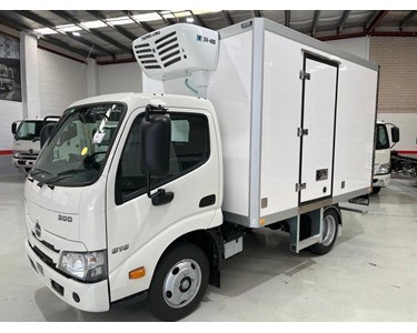 Hino - Refrigerated Truck 616 Series 300