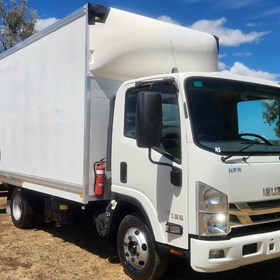 Used Pantech Truck | 2018 ISUZU NPR45-155