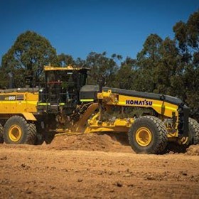 Komatsu’s GD955-7 grader lands in Australia