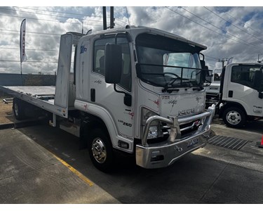 Isuzu - Used Tow & Tilt Truck | 2019 F Series FRR110-260