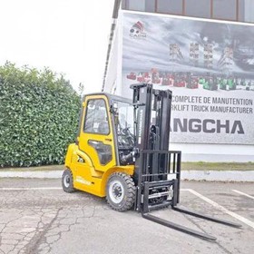 Lithium Forklift | XE25i (CPD25-XEY2-SI) 