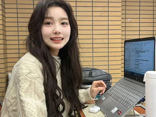 <div>8 ỨNG DỤNG GI&Uacute;P LEVEL UP BẢN TH&Acirc;N MỖI NG&Agrave;Y 🚀</div>