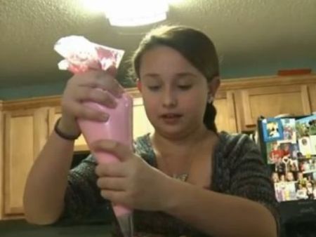 An 11-year-old girl's cupcake business, which was shut down late last month, could be open for business soon, thanks to some generous donations. (KSDK)