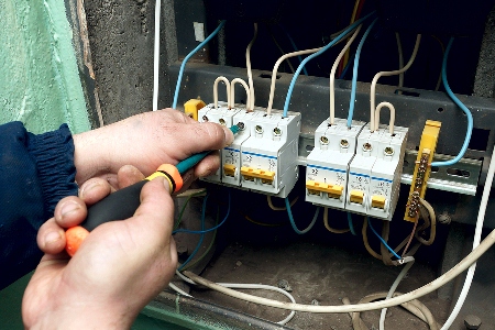 Master Electricians is calling for a nationwide rollout of safety switches.