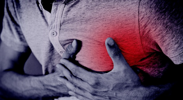 Heart Attack At Work: 5 Crucial Steps To Save Lives