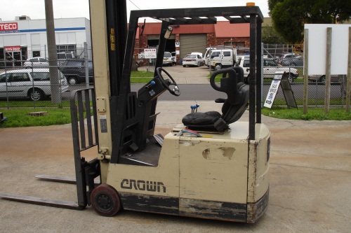 Crown Used 1 5t Electric Forklift 35sctt240 Industrysearch Australia