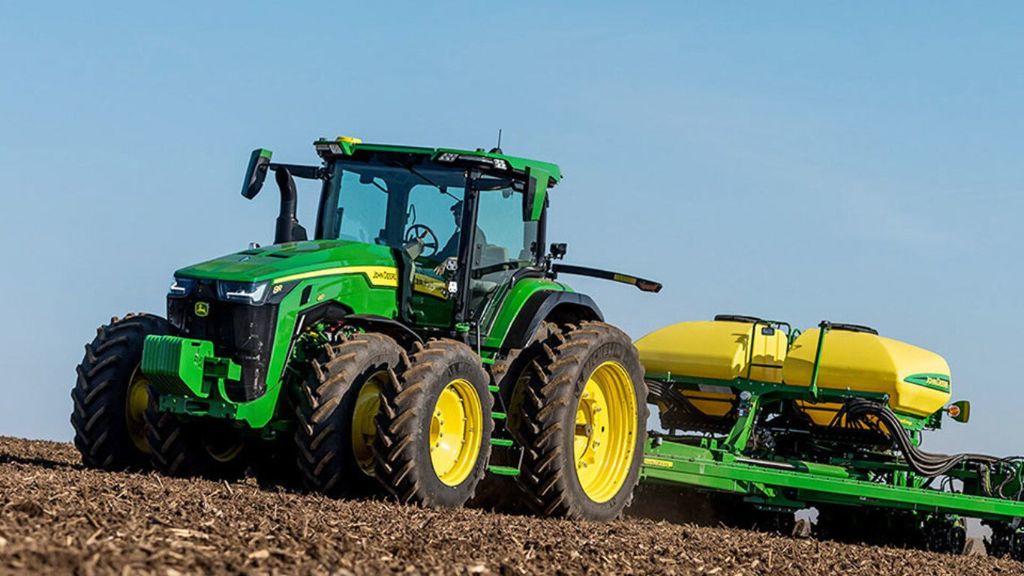Farm Tractor | 8R 230