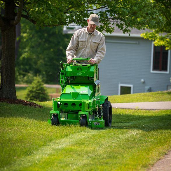 Conquest SDSM32 Stand-On Electric Zero Turn Mower - Side Discharge