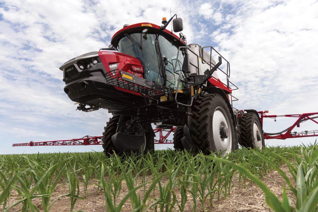 Agricultural Sprayer 285-415 HP | Patriot 50 Series