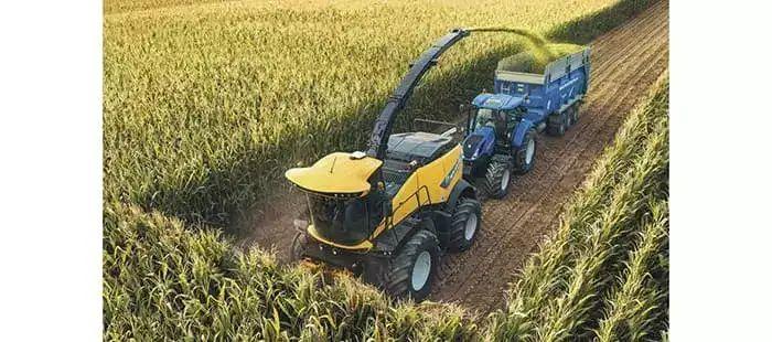 Forage Harvesters 400kW-670kW | FR Forage Cruiser SP