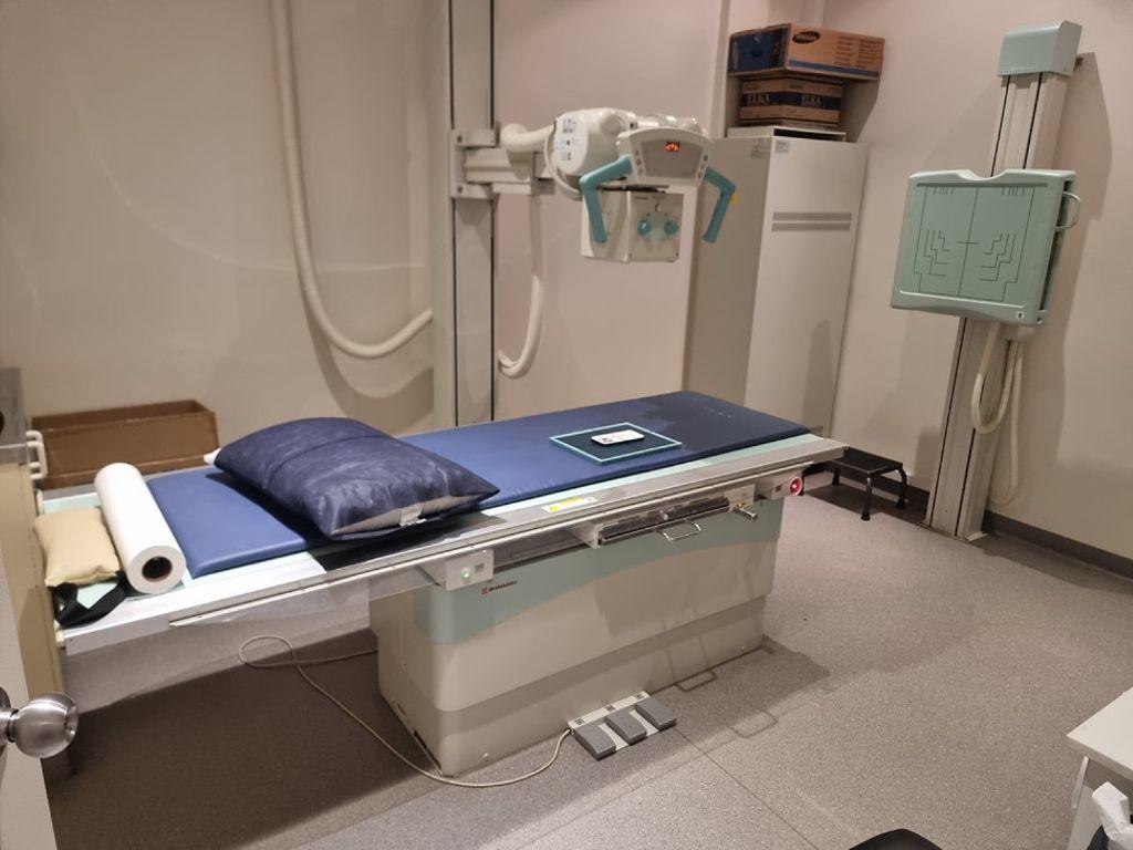 らむページ Shimadzu RAD Room X-Ray - Comes with a 6-way Tabletop EX3575 for
