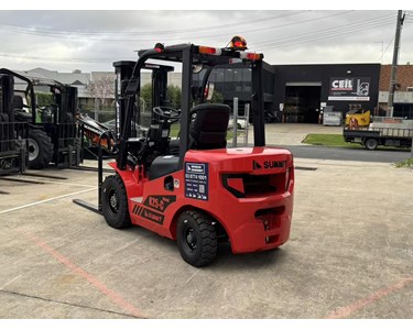 Summit - Summit K25C 2.5 Ton Counterbalance Diesel Forklift (3m, 2 stage)