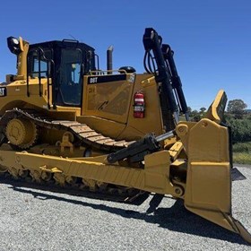 Used Dozer 2011 D8T