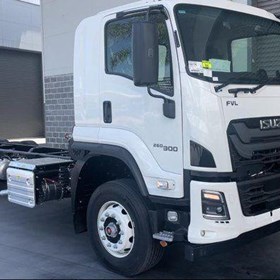 Cab Chassis Truck | FVL 260-300 AT R67 