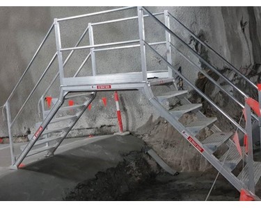 SafeSmart Access - Ramps & Walkways | Modular StepOver Access Platforms