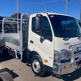 Heavy-duty Tray Trucks