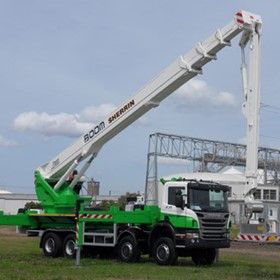 Travel Towers | 53 Metre Bronto