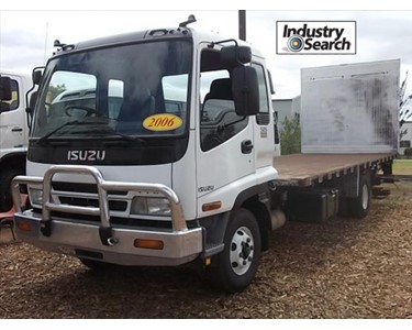 Isuzu - Used Truck | 2006 FRR525