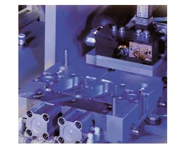 OPTIMEL - Low Pressure Moulding Machine Advanced Injection | Flexline