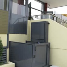 Verticle Wheelchair Lift 