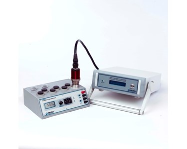 Michell Instruments - Unique Portable Humidity Calibrator | Michell