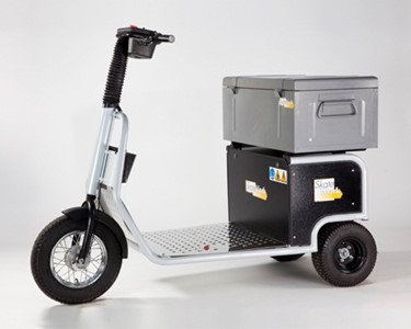 Battery Electric Tug with Tool Box | Skatework