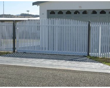 'Edwardian' Picket Fence