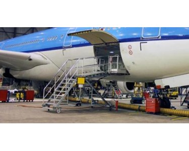 Safety Access Systems & Platforms for Aviation | Power Step