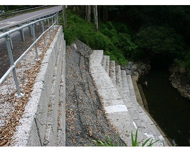 Porous Concrete | Graviti™ System for Retaining Walls