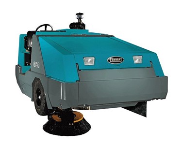 Large Industrial Ride-on Sweeper | Tennant 800