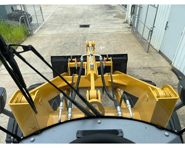 Summit - 933 6.6T Wheel Loader 125HP Cummins
