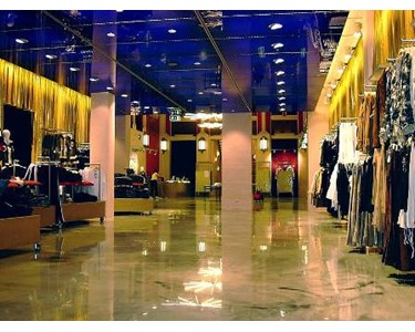 Suspended illuminated ceiling in clothes store- Clear PEP Dark Blue