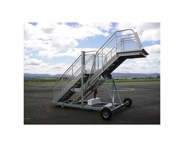 AMS – GSE - Aircraft Access Boarding Stairs