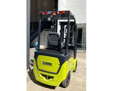 CLARK - LEP20s Compact Electric Forklift