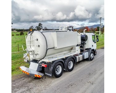 Vacuum Truck Supplies - Vacuum Truck | Liquidvac 11,000L