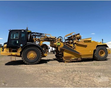 Caterpillar - Used Elevating/Open Bowl Scraper | 2018 623K 