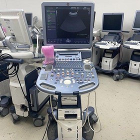 Voluson S8 -3D/4D ultrasound machine