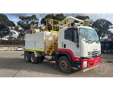 Isuzu - Used Water Truck | 2018 FVZ 260.300 