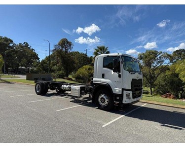 Cab Chassis Truck | Condor Pk Pk 17 300