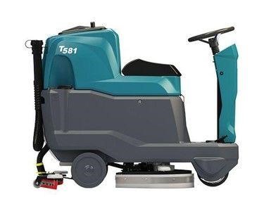 Tennant - Micro Ride-On Floor Scrubber | T581 