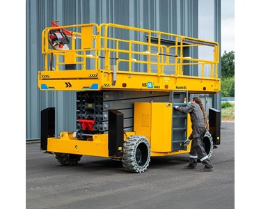 Haulotte - All Terrain Scissor Lift 750kg | HS18 E MAX