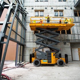 Rough Terrain Scissor Lift | HS15 E