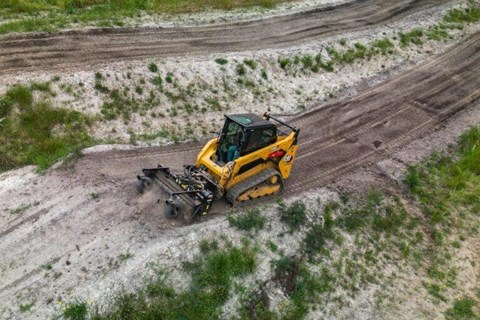 Home-built track for holeshots