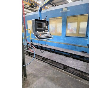 Nicolas Correa - 2001 Rapid 50, 5 Axis Gantry Mill
