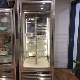 Icecream, Pastry & Bakery Display | Melanie 26
