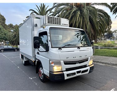 Mitsubishi - 2020 Fuso Canter 515 4x2 Used Refrigerated Truck (Car Licence)