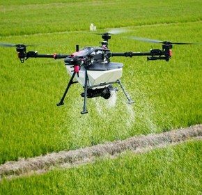 P150 MAX Spray and Spread Drone