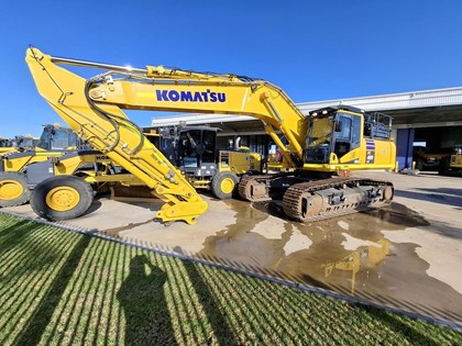 Used Excavator | 2023 Komatsu PC490LC-11