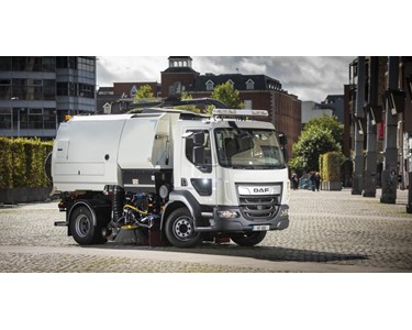 Bucher Municipal - Truck mounted sweeper | MaxPowa V65