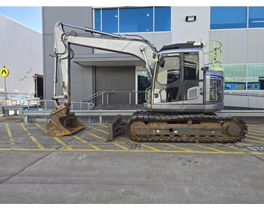 Komatsu - Used Excavator | 2019 Komatsu PC138US-11